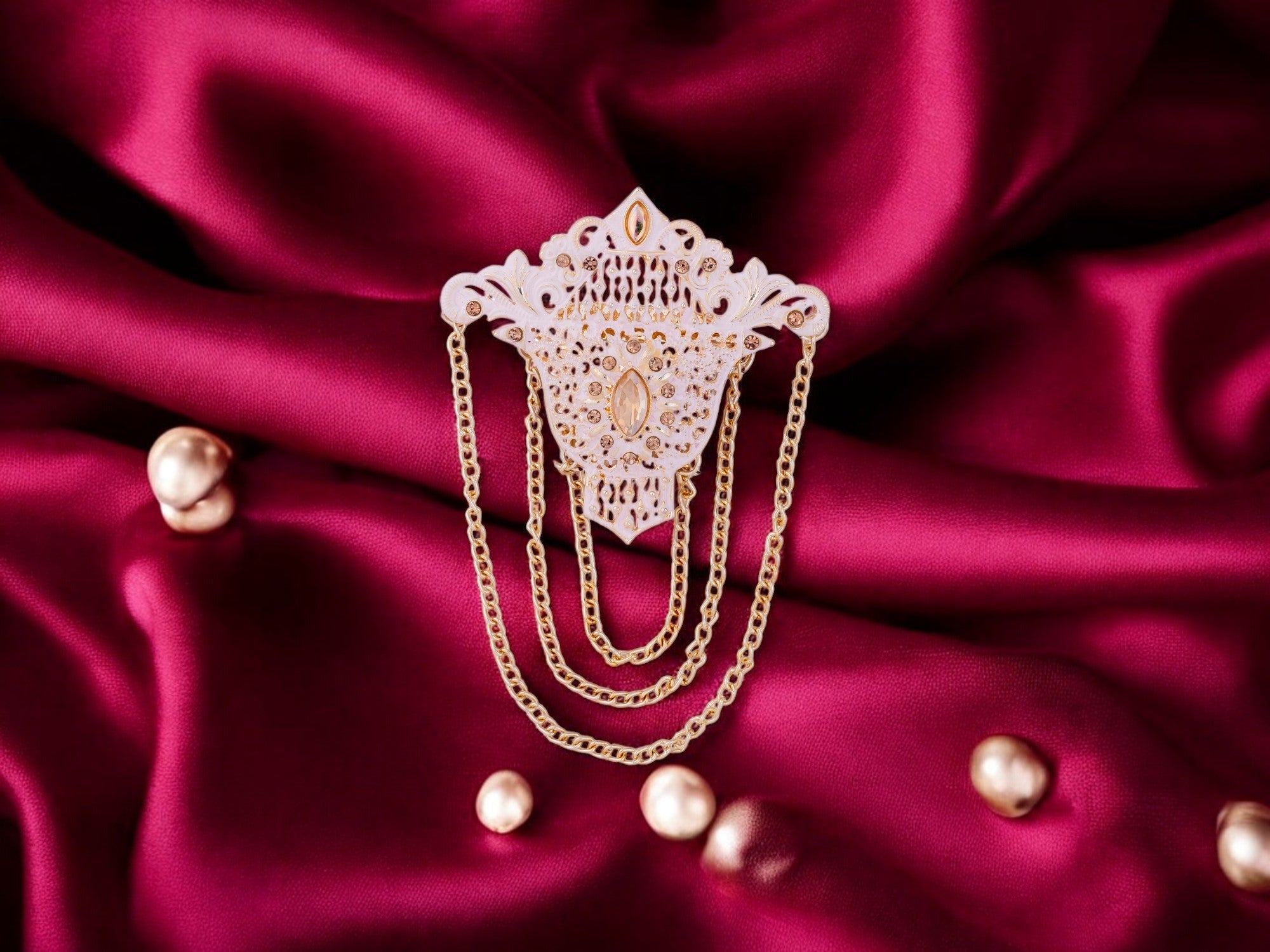 Elegant Groom's Brooch with Chain Detailing - Pink