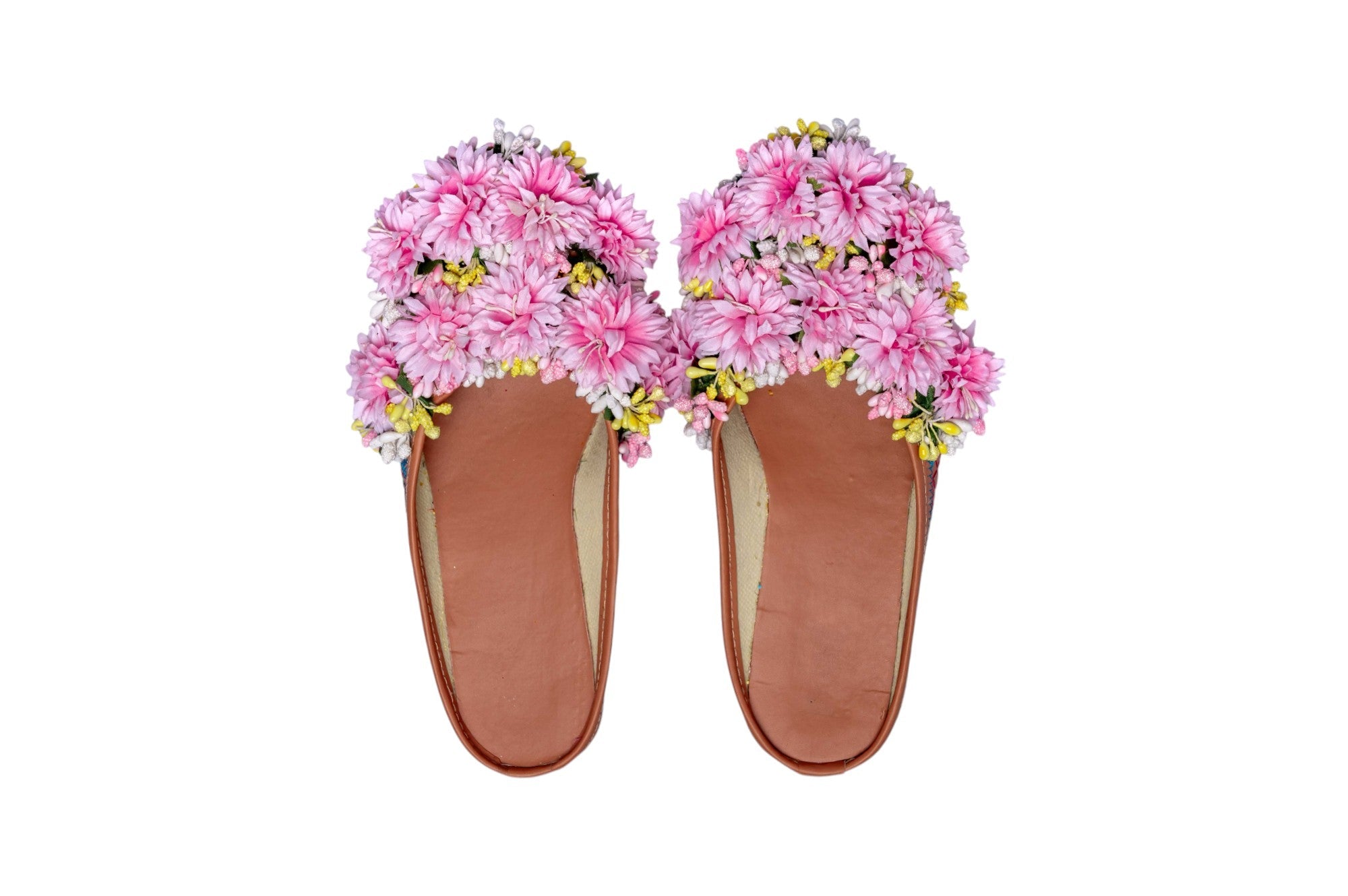 Gulabi Gulshan Floral Juti – Soft Pink Delight