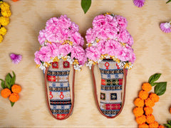 Gulabi Leher Floral Juti – Pink Petal Charm