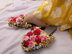 Gulabi Rang – Bridal Floral Juti