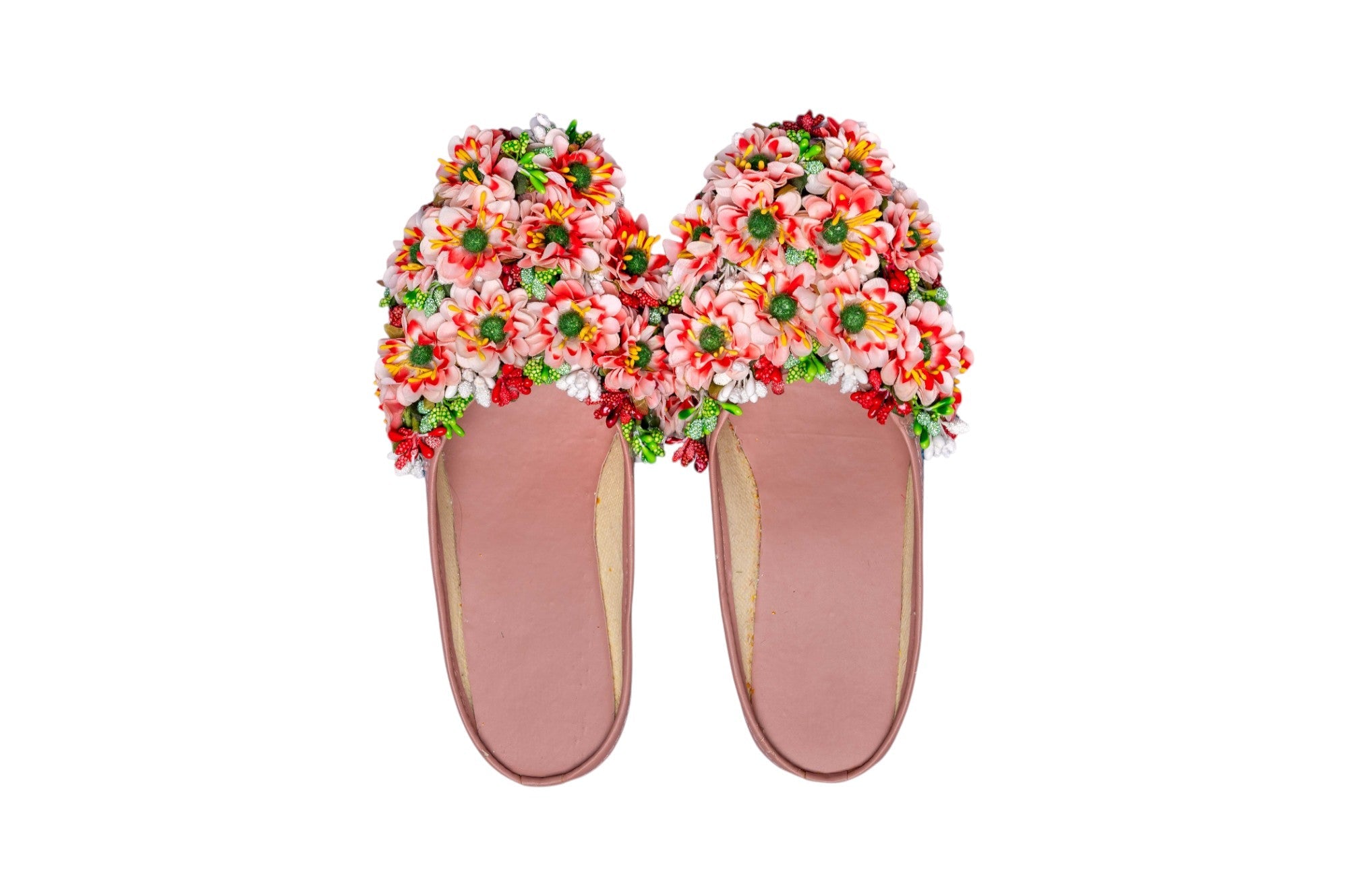 Gulzar Blooms Juti – Peach & Petals Edition