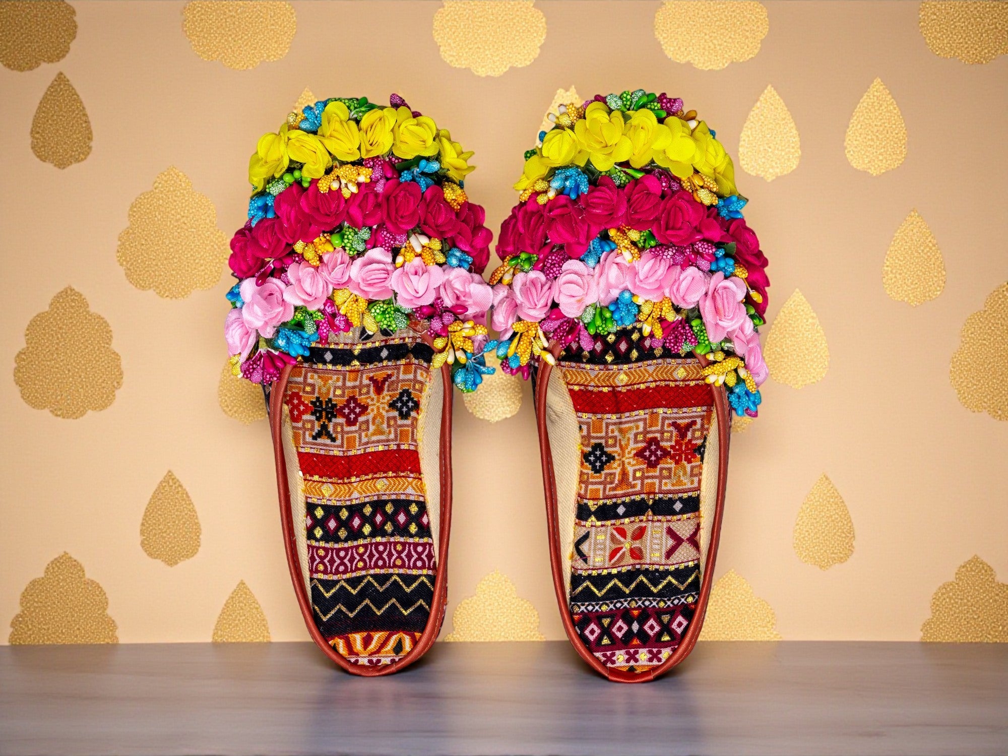 Rang Mahal Floral Juti – Multicolor Madness