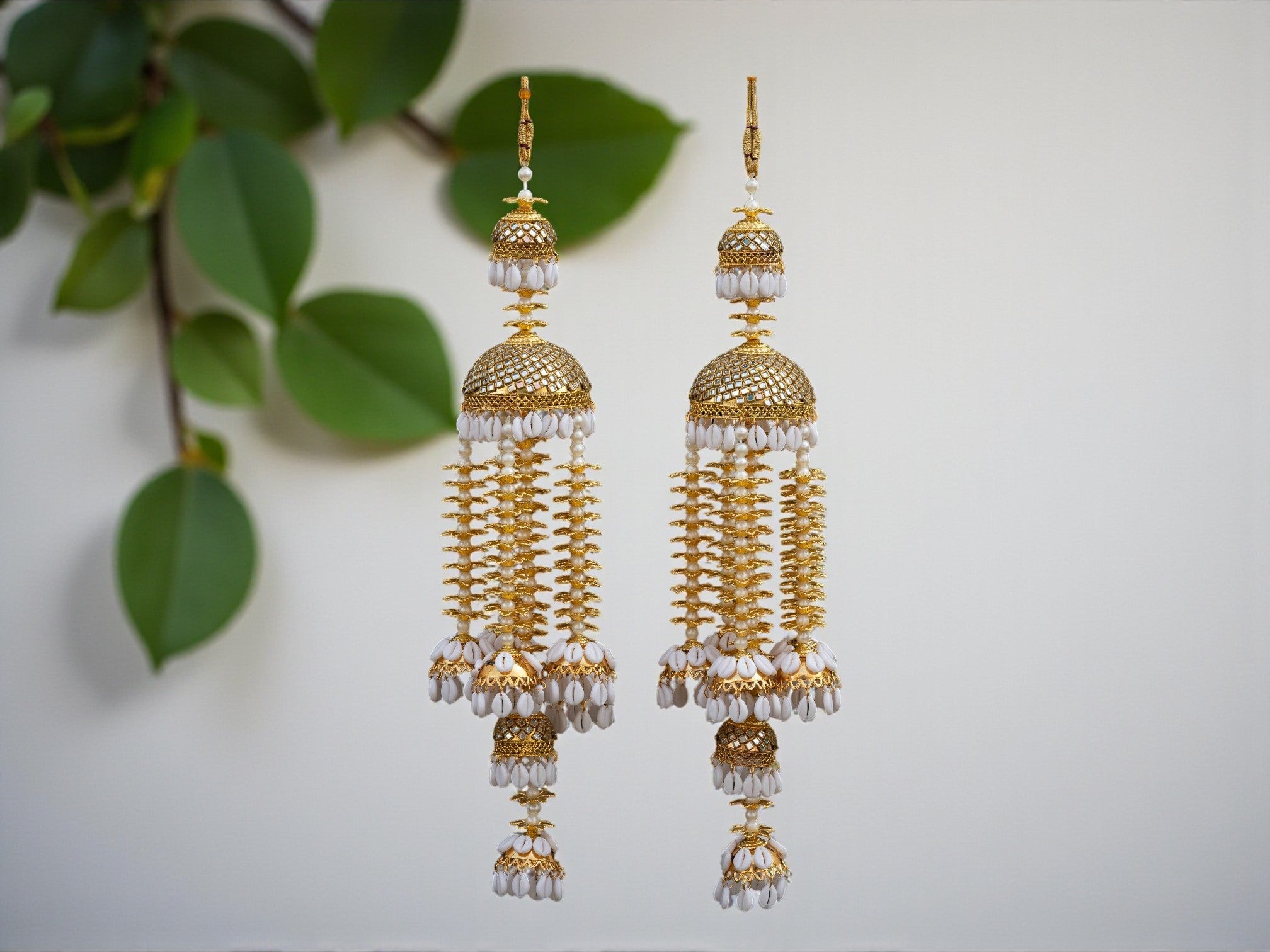 Shell-leafy Detailing Multi-layered dome Bridal Klaeera