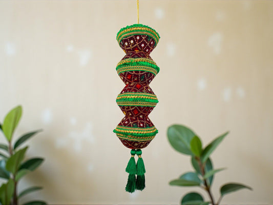 Zardozi handcrafted manda - Maroon