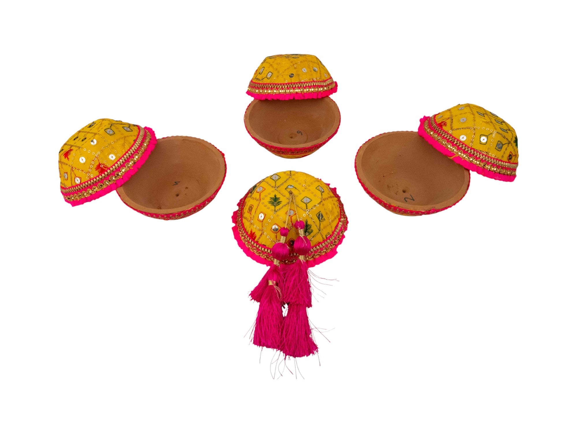 Zardozi handcrafted manda - Yellow