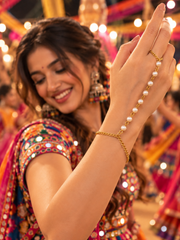 Pearl Chain Golden Hathphool – Navratri Collection