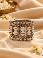 Rangrez Cowrie Shell Navratri Cuff